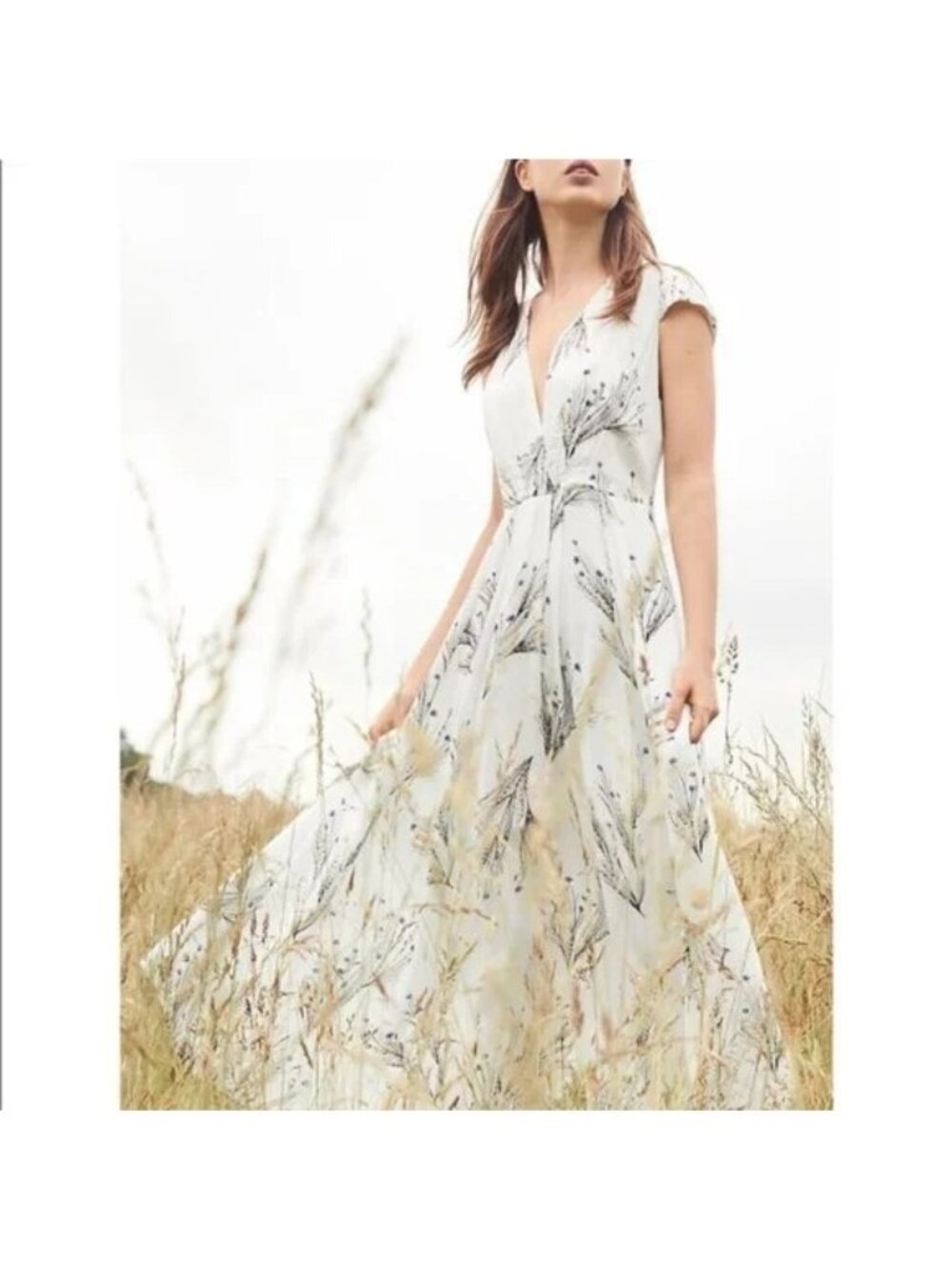 Fairy Free People Size 8 White Floral Short Sleeve Surplice V-Neck A-Line Dress